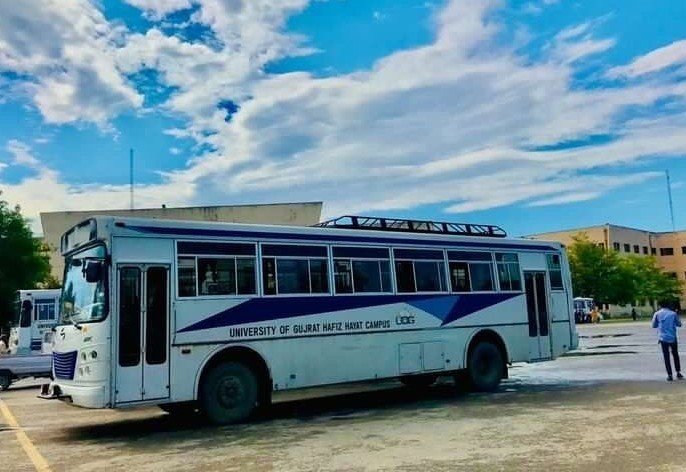 Transportation support for students commuting to university